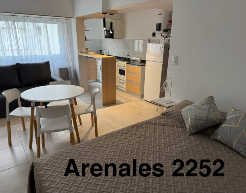 ¡Excelente ubicación! Moderno departamento